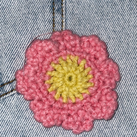 Barbie Shorts x Forever 21 Shorts Kindness is Power Distressed Jean Shorts ☮️ 🩷 - Picture 11 of 16